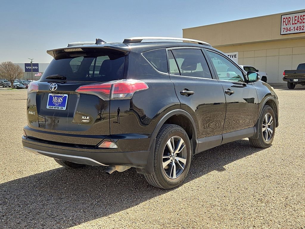 Used 2017 Toyota RAV4 XLE image 5