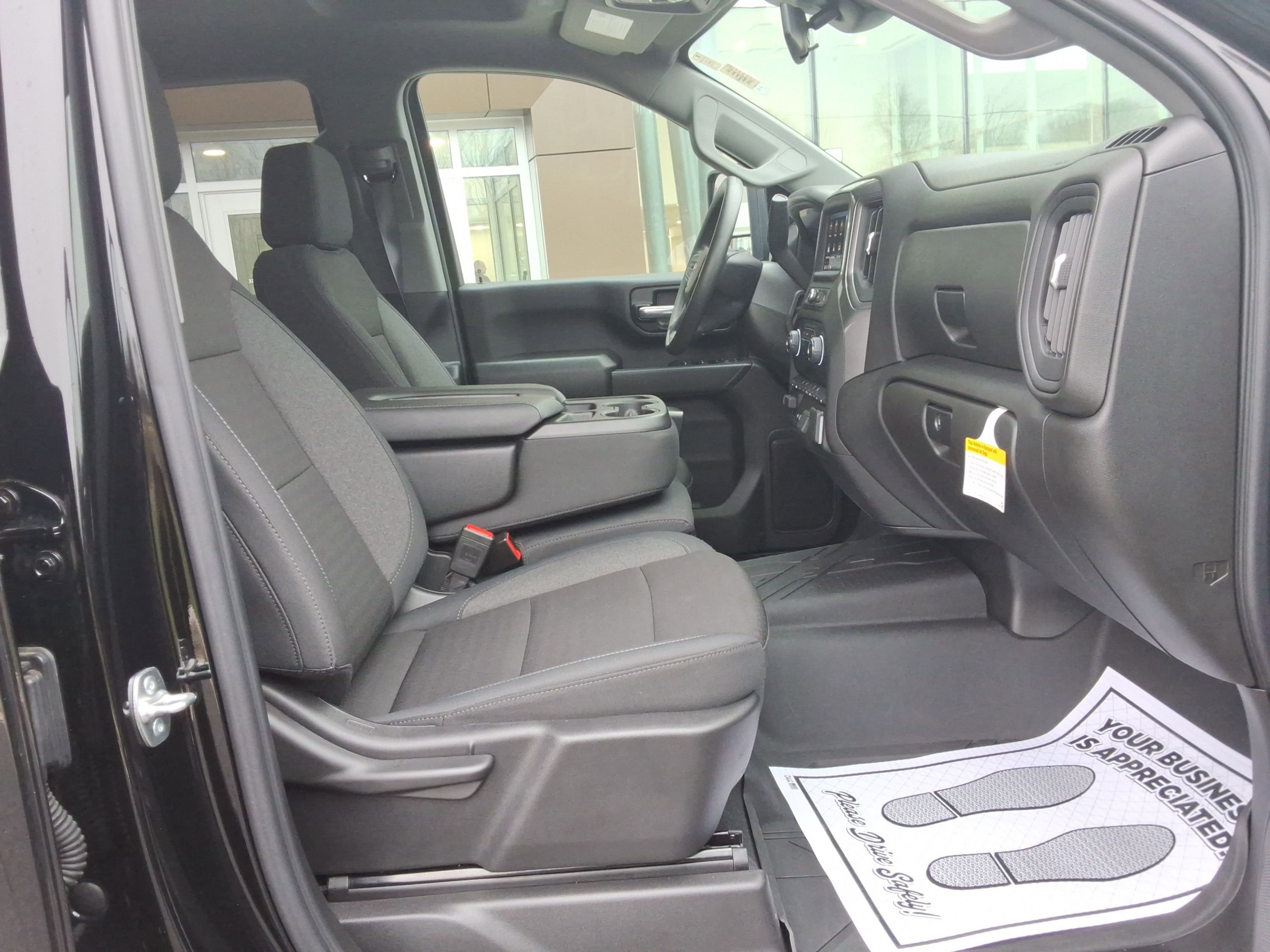 Used 2025 Chevrolet Silverado 2500 Custom w/ Custom Convenience Package image 30