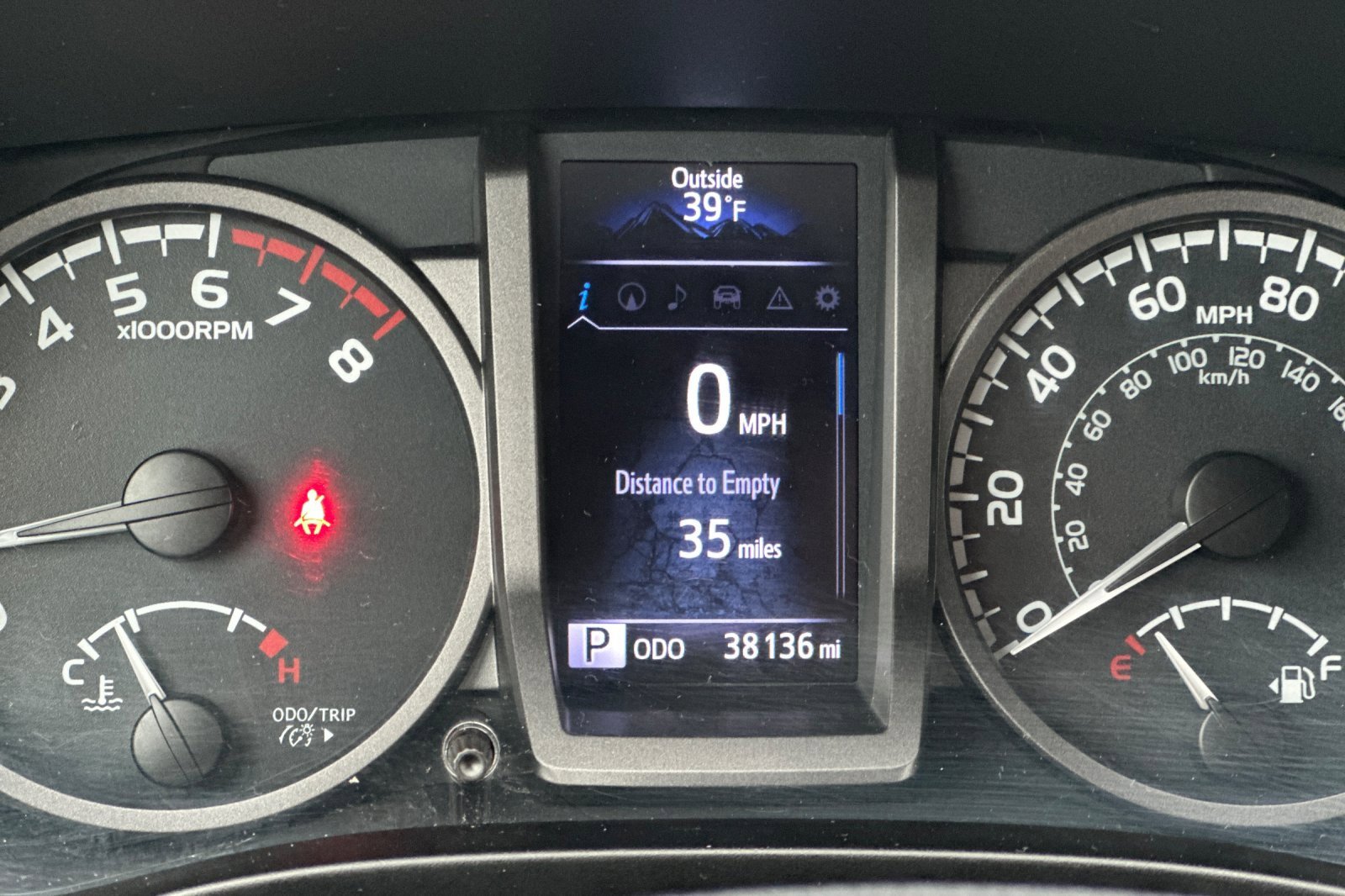 Used 2016 Toyota Tacoma TRD Sport image 27