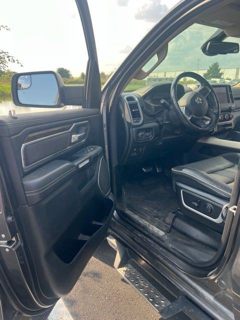 Used 2020 RAM 1500 Laramie AWD/4WD image 11