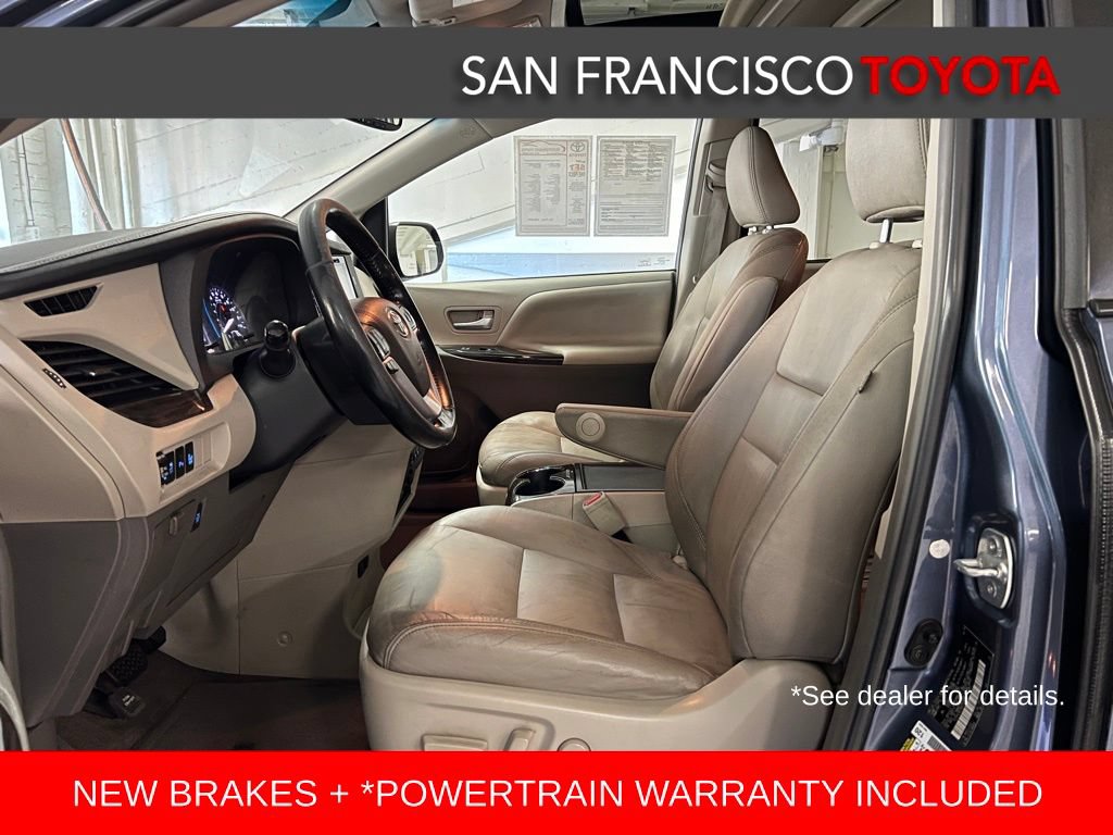 Used 2016 Toyota Sienna XLE Premium FWD image 11