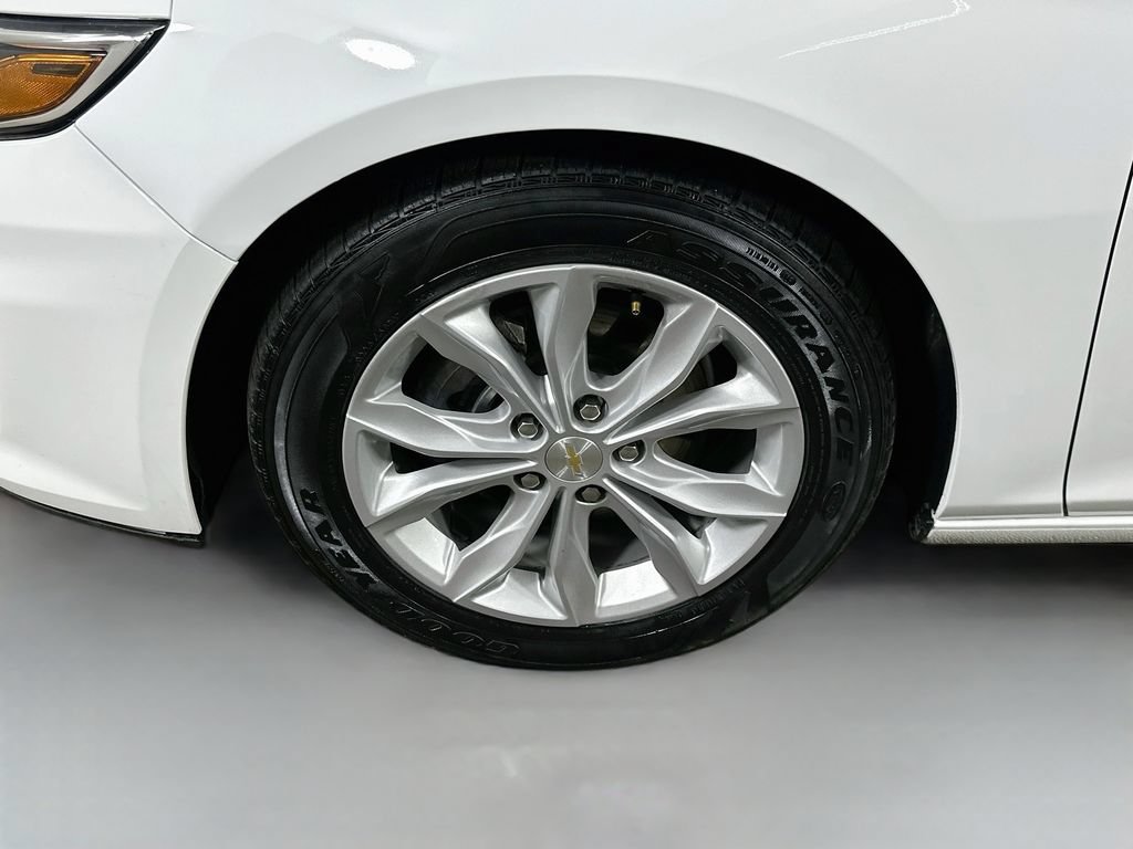 Used 2025 Chevrolet Malibu LT FWD image 8