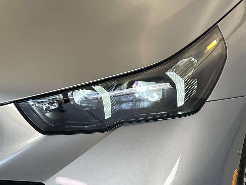 New 2027 BMW 550e xDrive w/ Executive Package AWD/4WD image 9