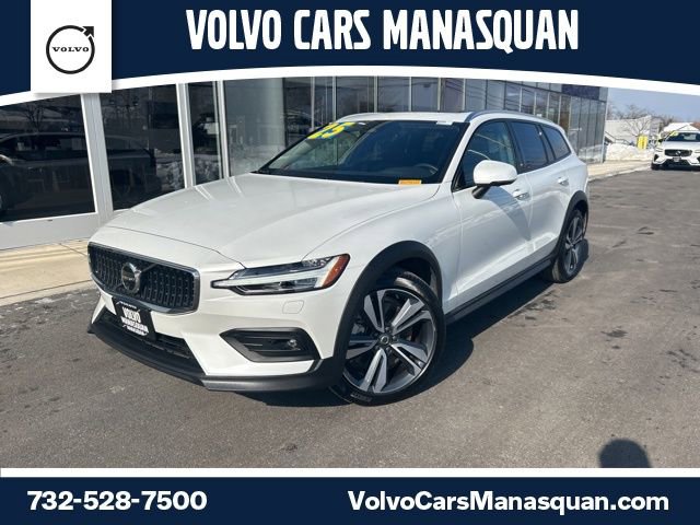 Certified 2025 Volvo V60 B5 Cross Country Plus