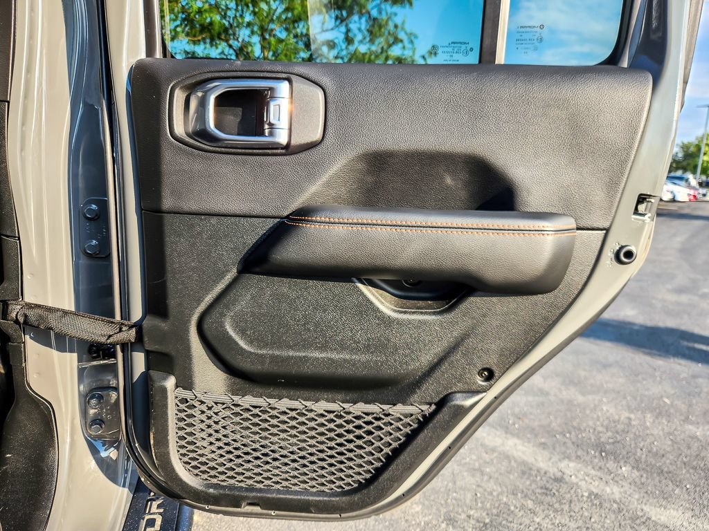 Used 2021 Jeep Gladiator Mojave AWD/4WD image 19
