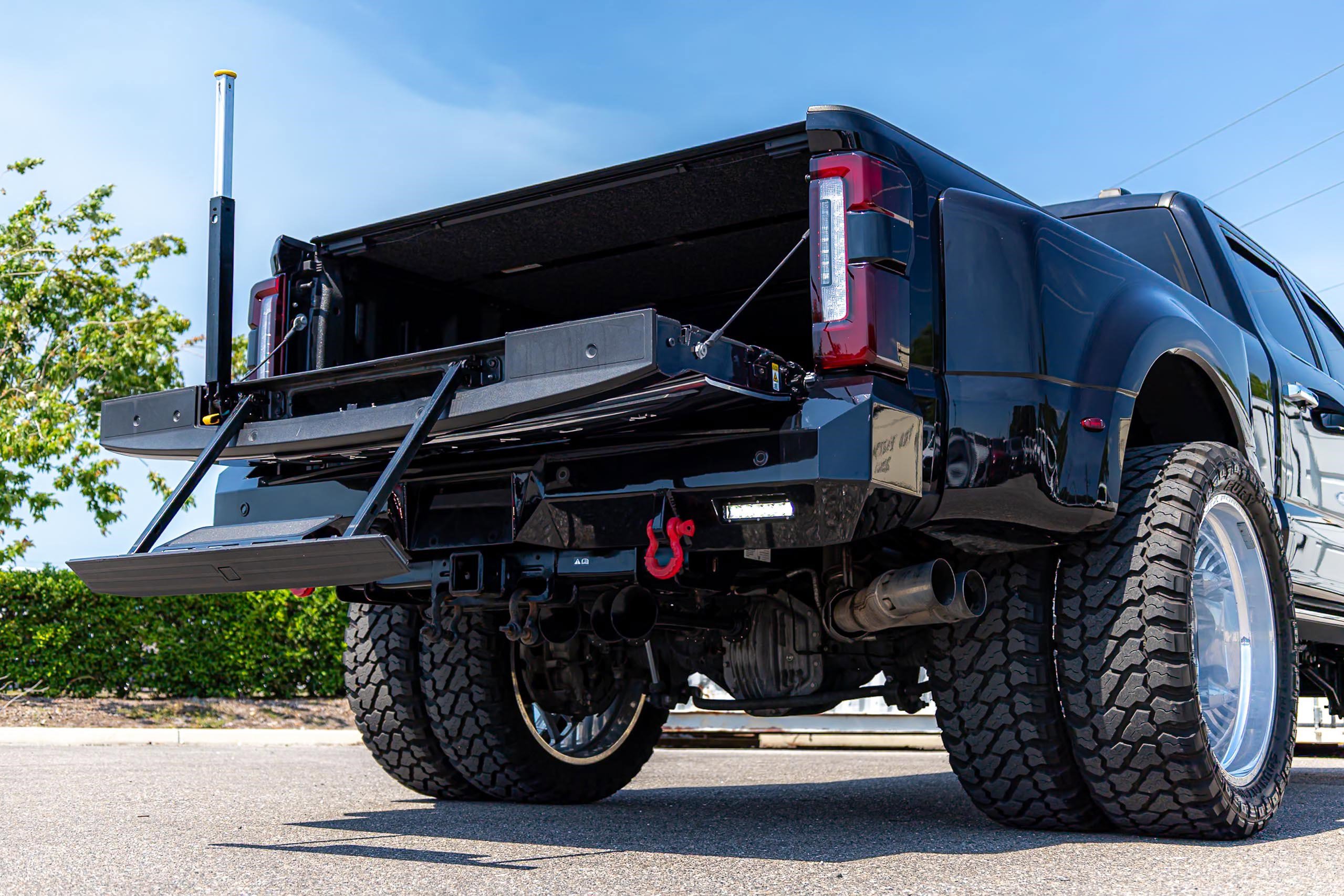 Used 2023 Ford F450 Platinum AWD/4WD image 36