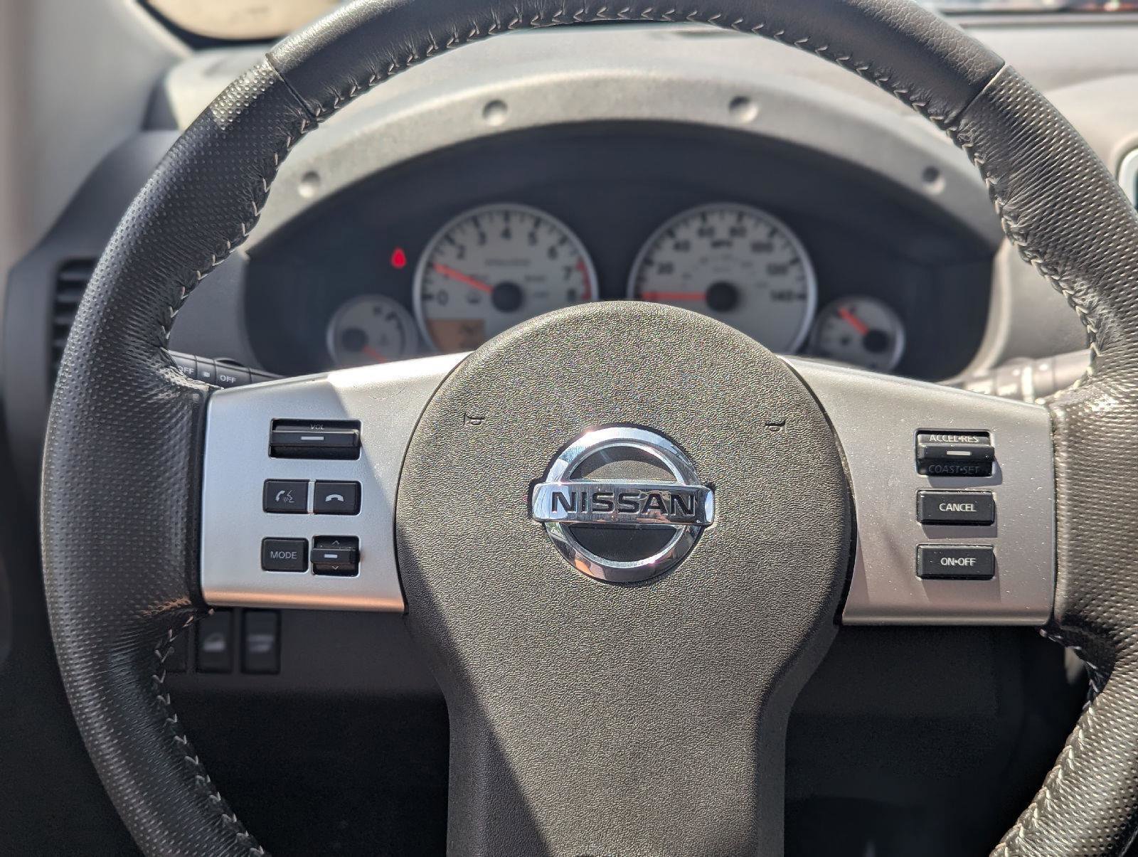 Used 2020 Nissan Frontier PRO-4X w/ Pro-4x Utility Package AWD/4WD image 25