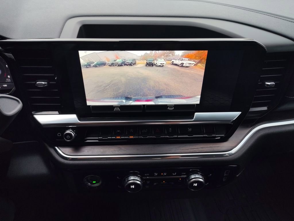 Used 2024 GMC Sierra 1500 SLT image 9