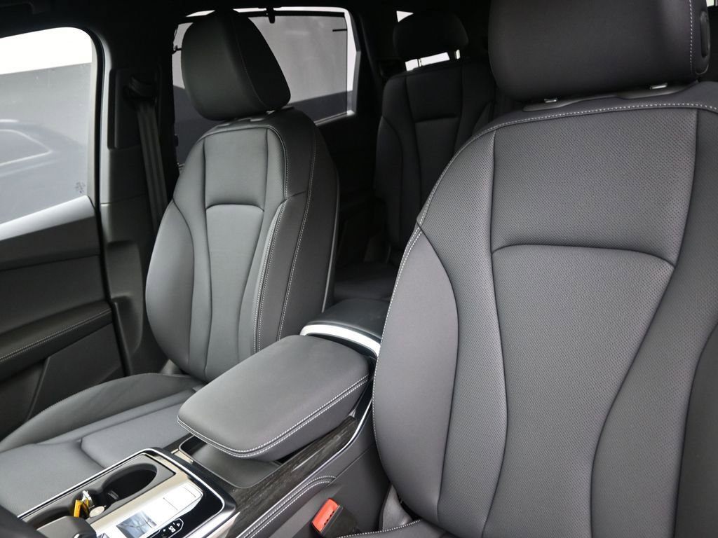 Certified 2025 Audi Q7 3.0T Premium Plus w/ Premium Plus Package image 23