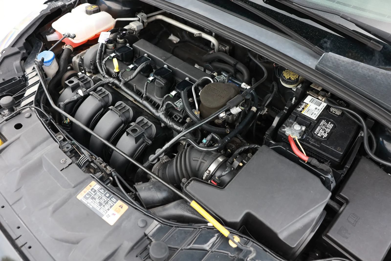 Used 2015 Ford Focus SE w/ SE Sport Package FWD image 48