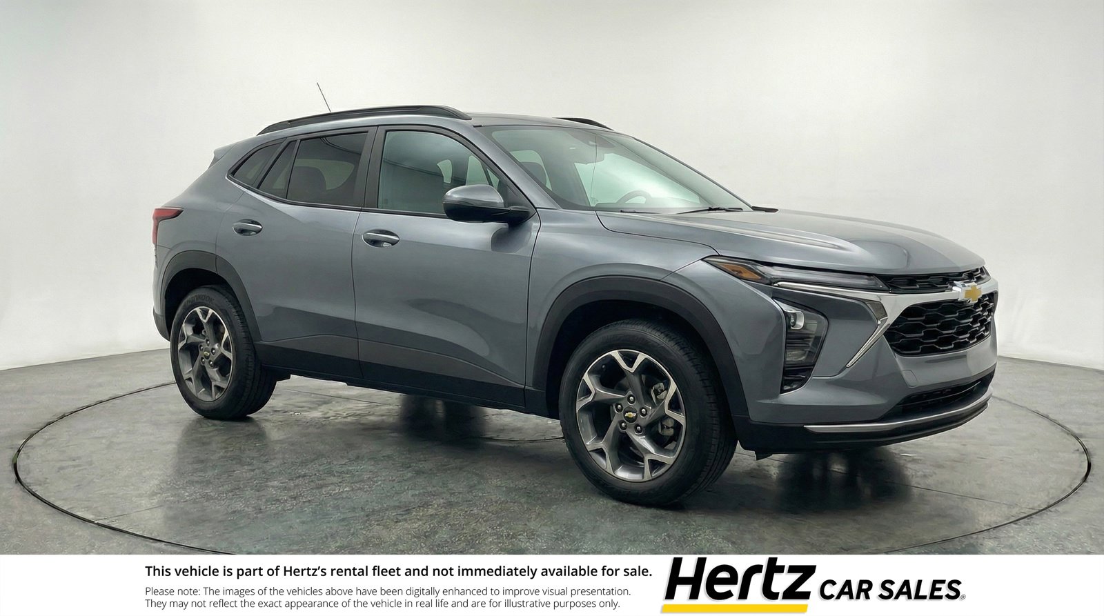 Used 2025 Chevrolet Trax LT image 1