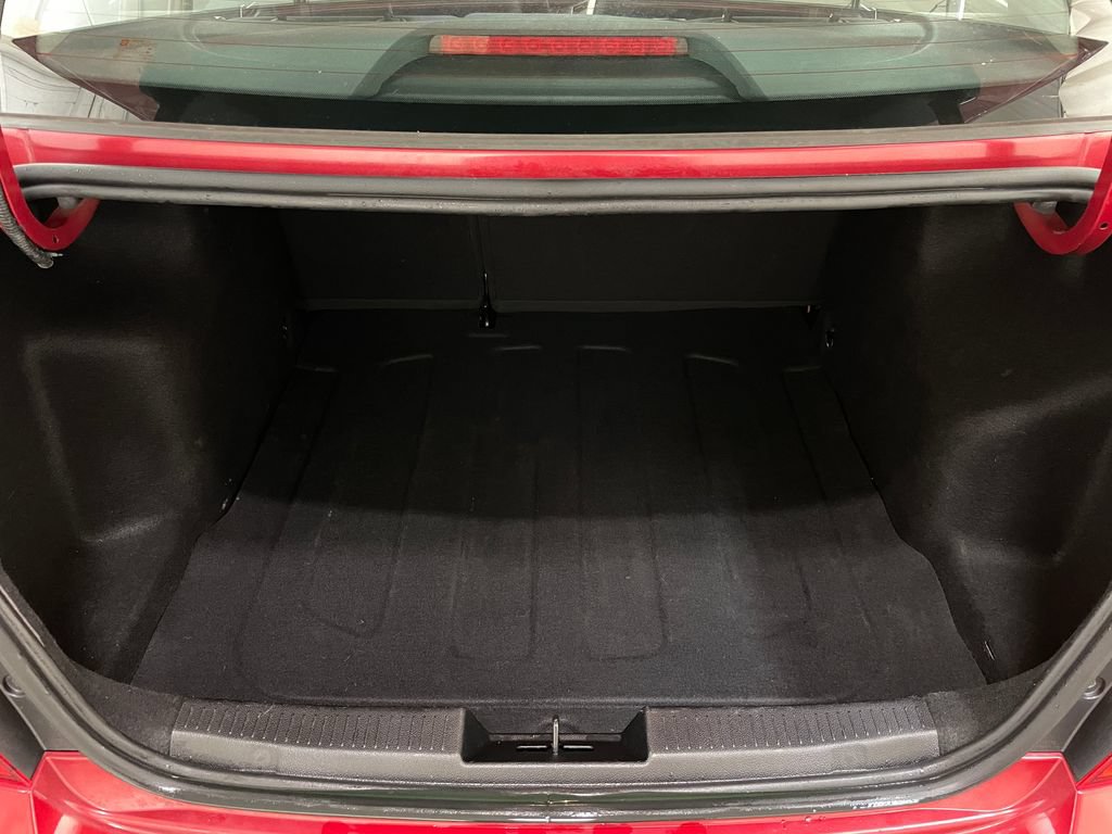 Used 2016 Chevrolet Sonic LT FWD image 39
