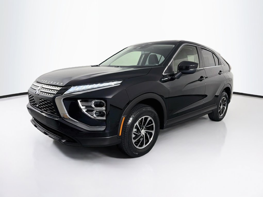 Used 2023 Mitsubishi Eclipse Cross ES AWD/4WD image 3