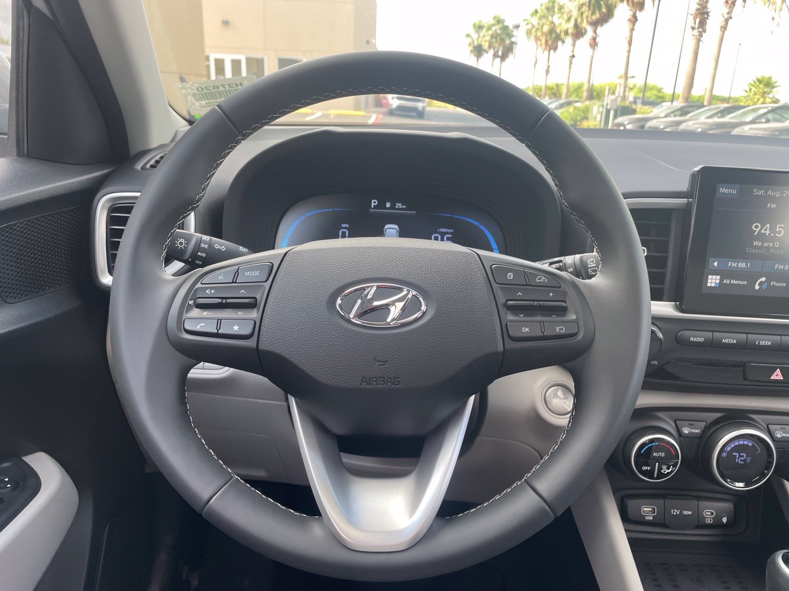 New 2026 Hyundai Venue SEL FWD image 19