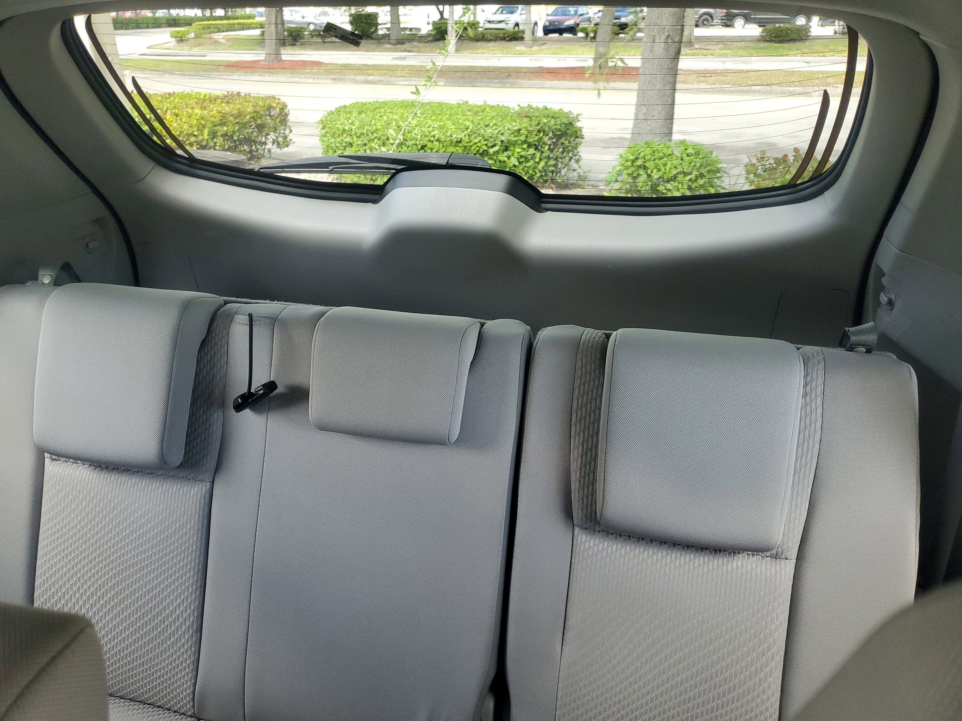 Used 2019 Toyota Highlander LE FWD image 14