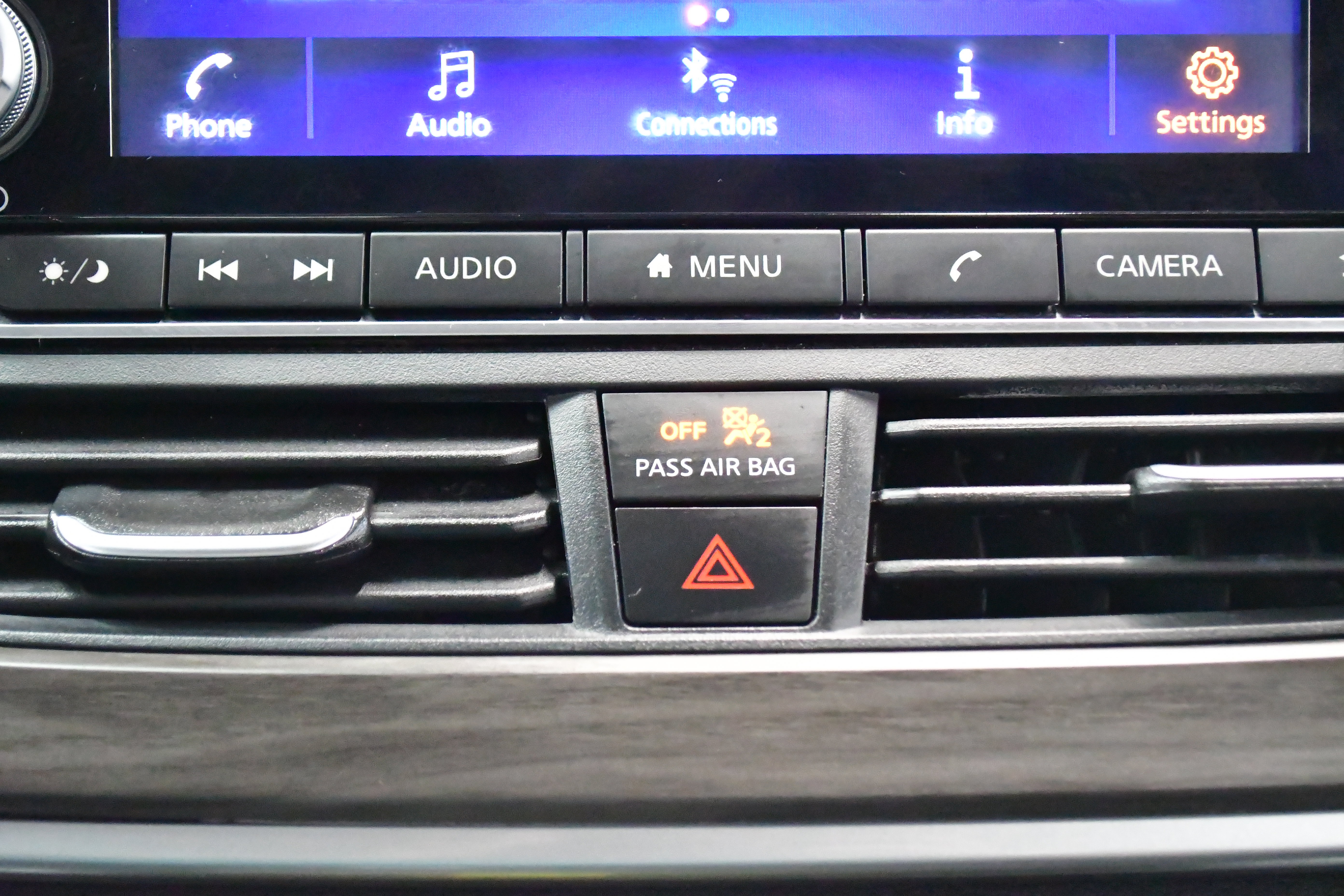 Used 2025 Nissan Altima 2.5 SV FWD image 26