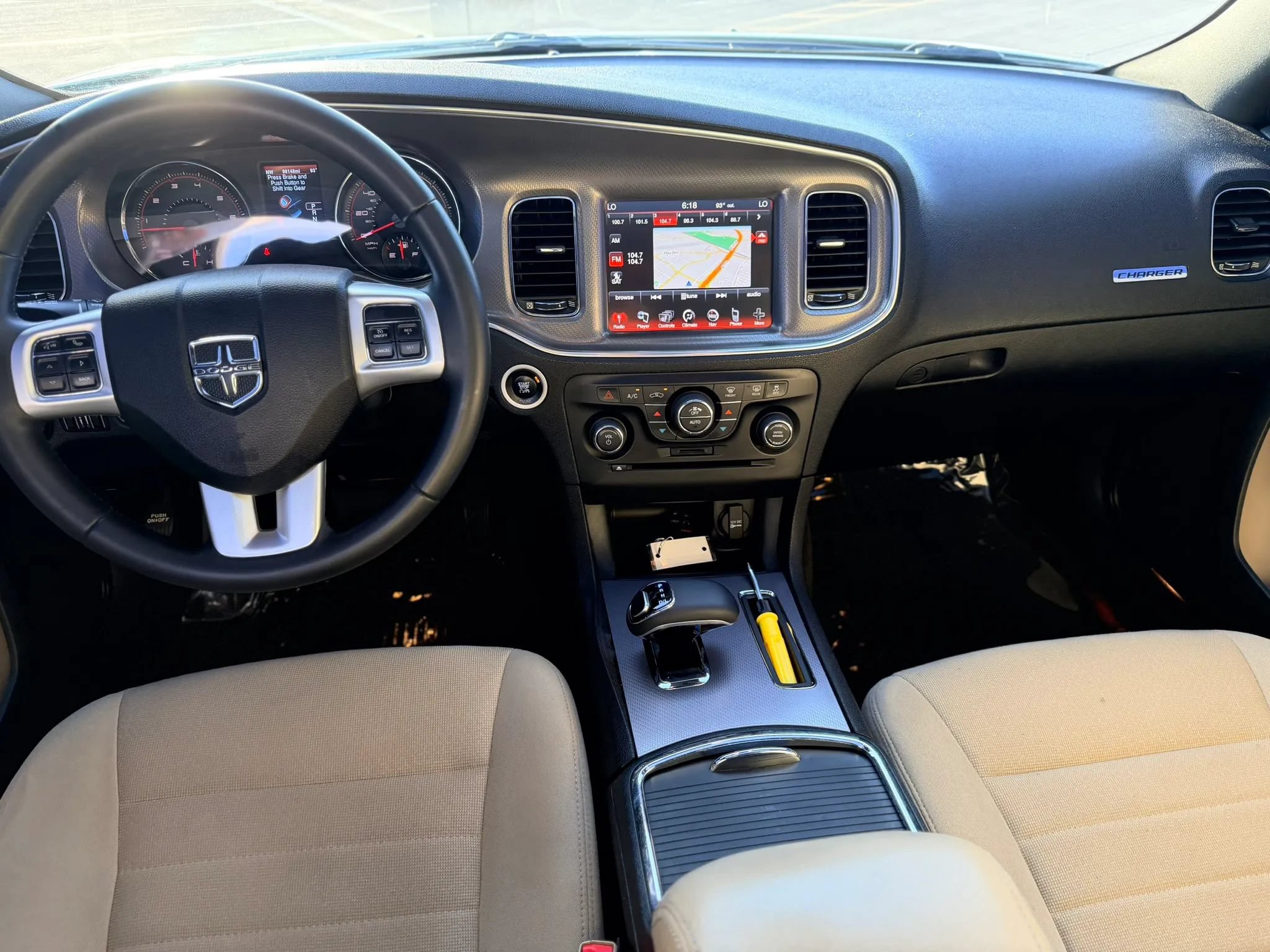 Used 2013 Dodge Charger SXT RWD image 9