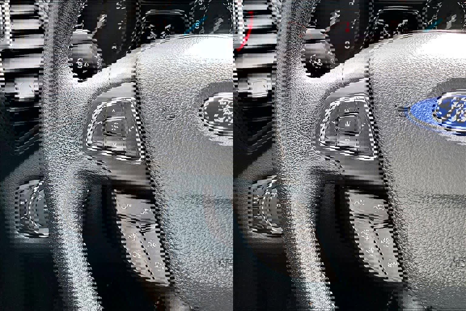 Certified 2019 Ford Escape SE image 24