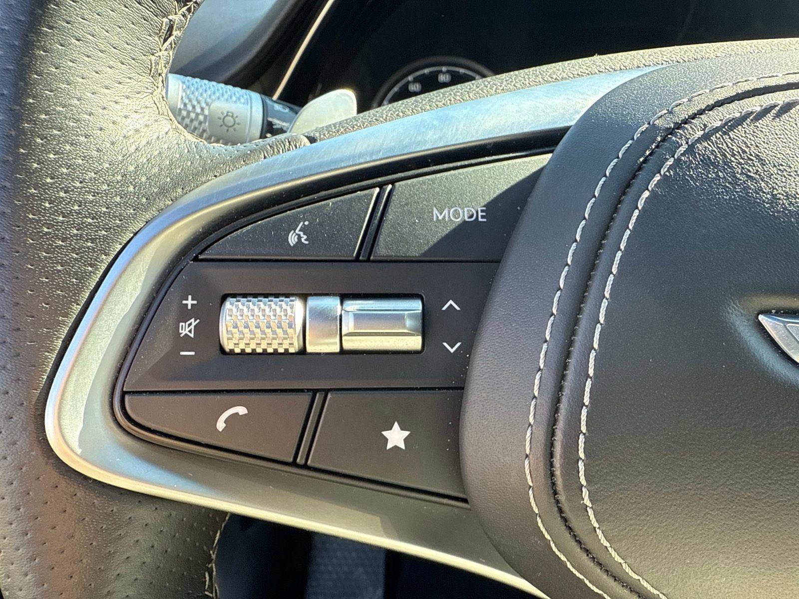 Used 2024 Genesis GV70 3.5T Sport image 31