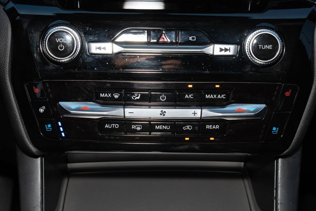 Used 2022 Ford Explorer ST w/ Equipment Group 401A AWD/4WD image 26