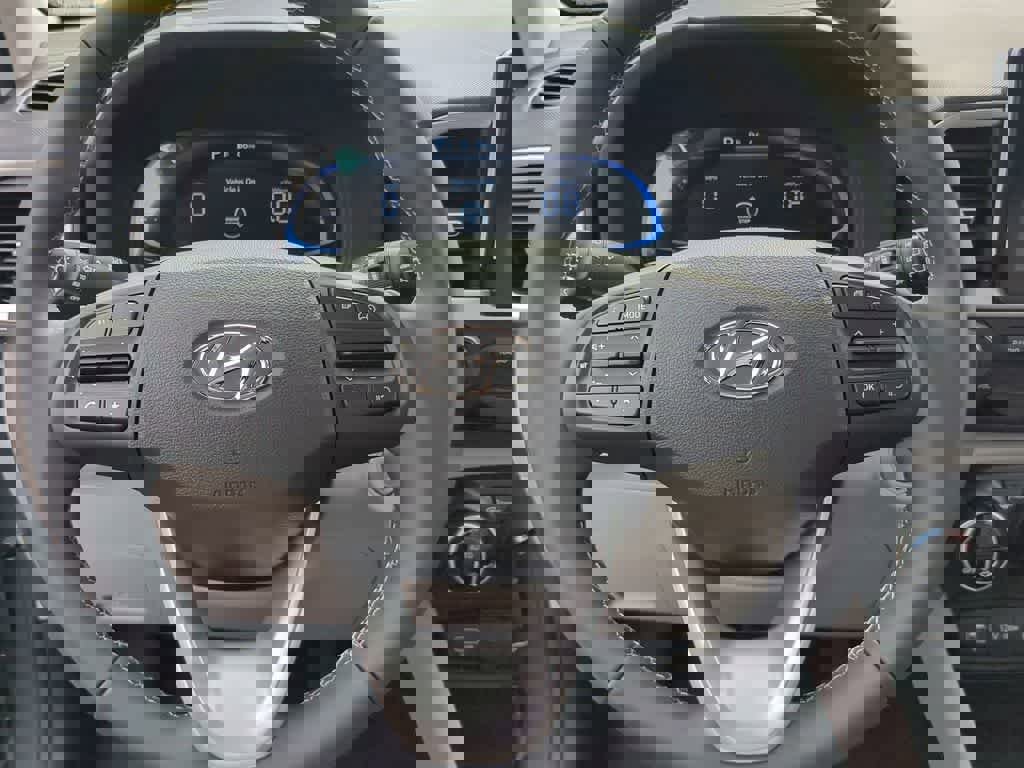 New 2026 Hyundai Venue SEL image 24