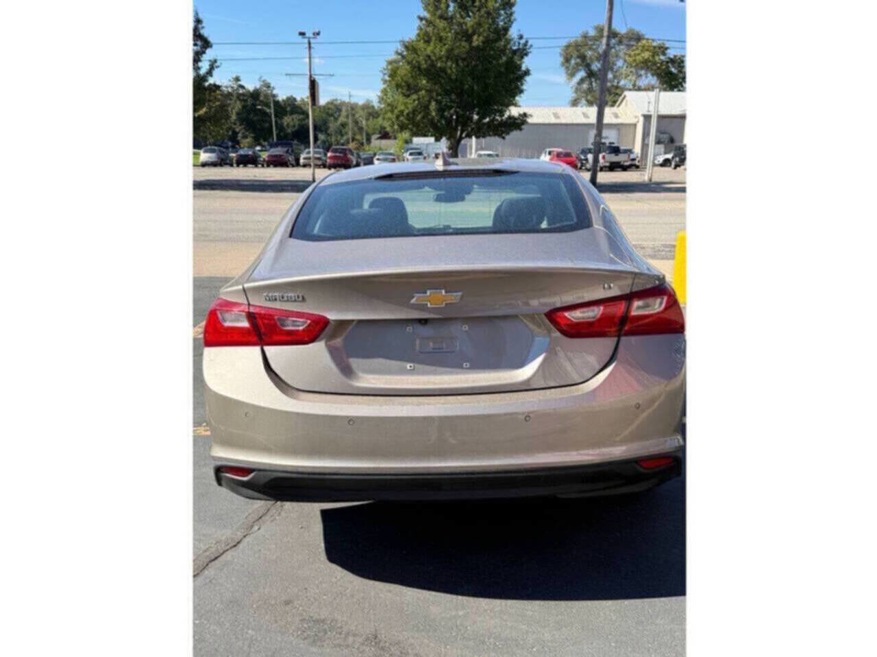 Used 2023 Chevrolet Malibu LT w/ Driver Confidence Package image 8