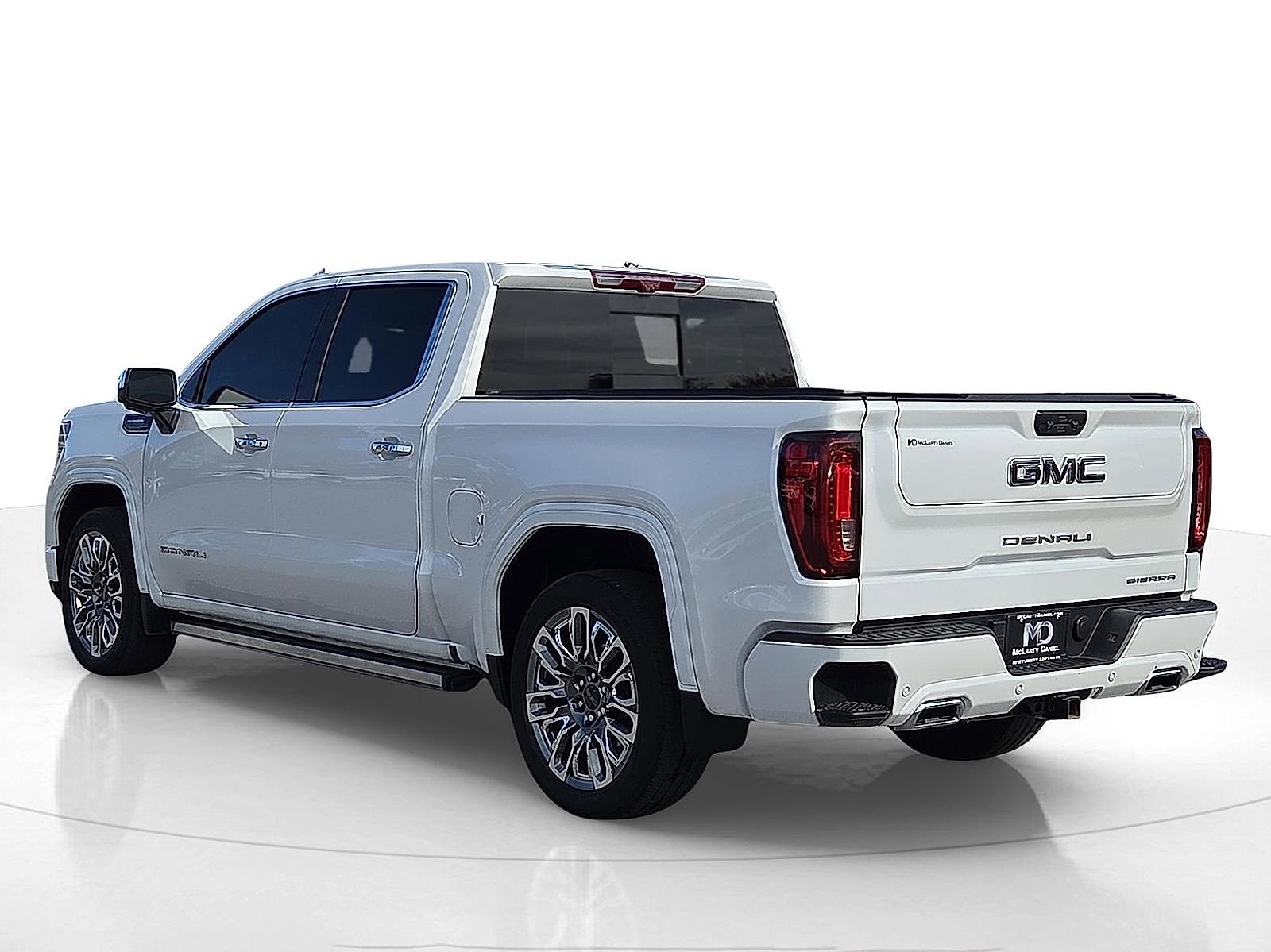 Used 2024 GMC Sierra 1500 Denali Ultimate image 4