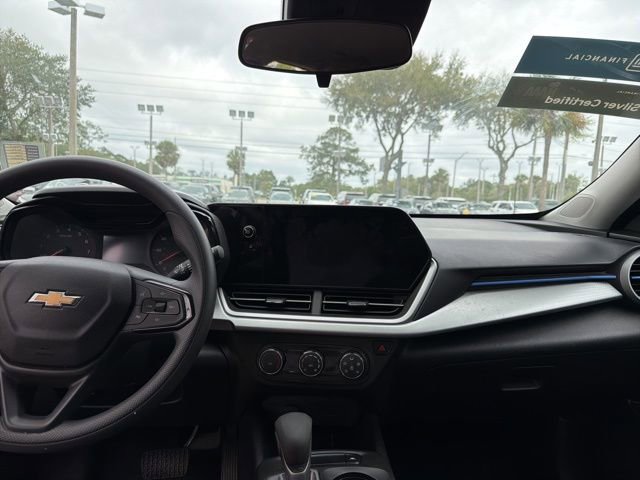 Used 2024 Chevrolet Trax LS FWD image 9