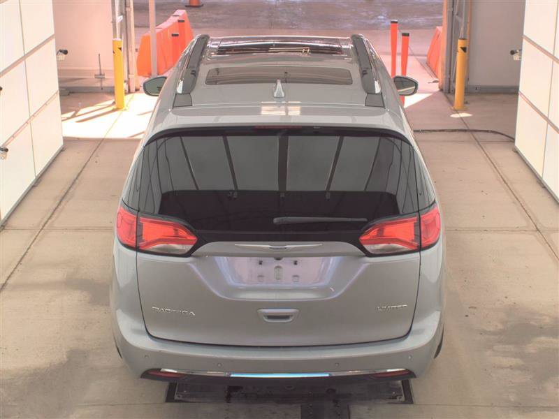 Used 2020 Chrysler Pacifica Limited FWD image 6
