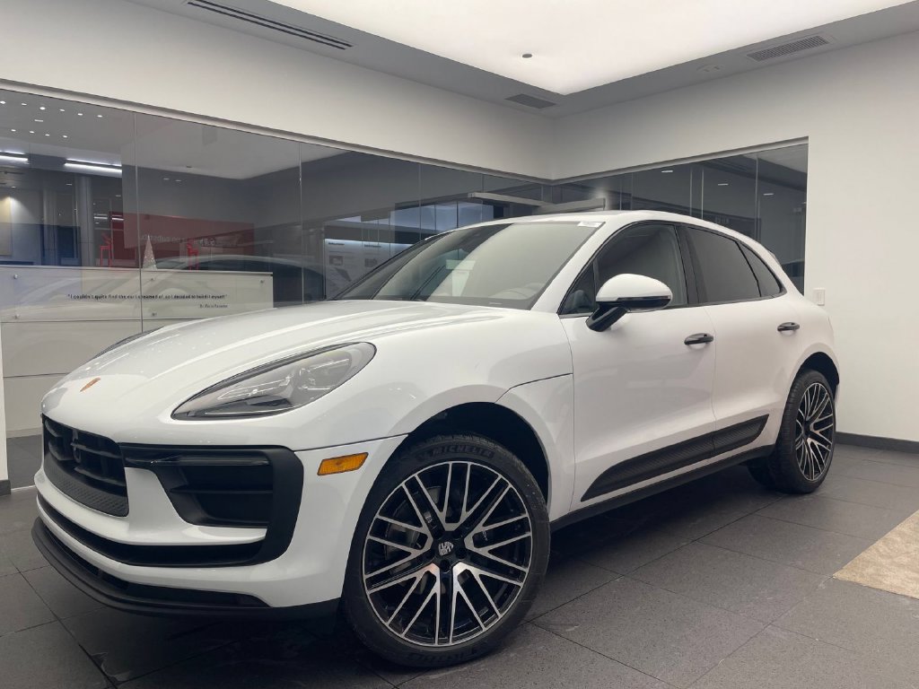 New 2026 Porsche Macan AWD/4WD image 1