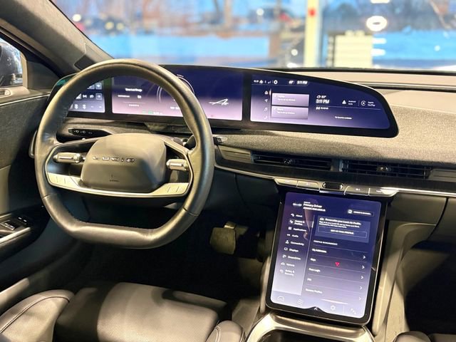 Used 2024 Lucid Air Touring image 39