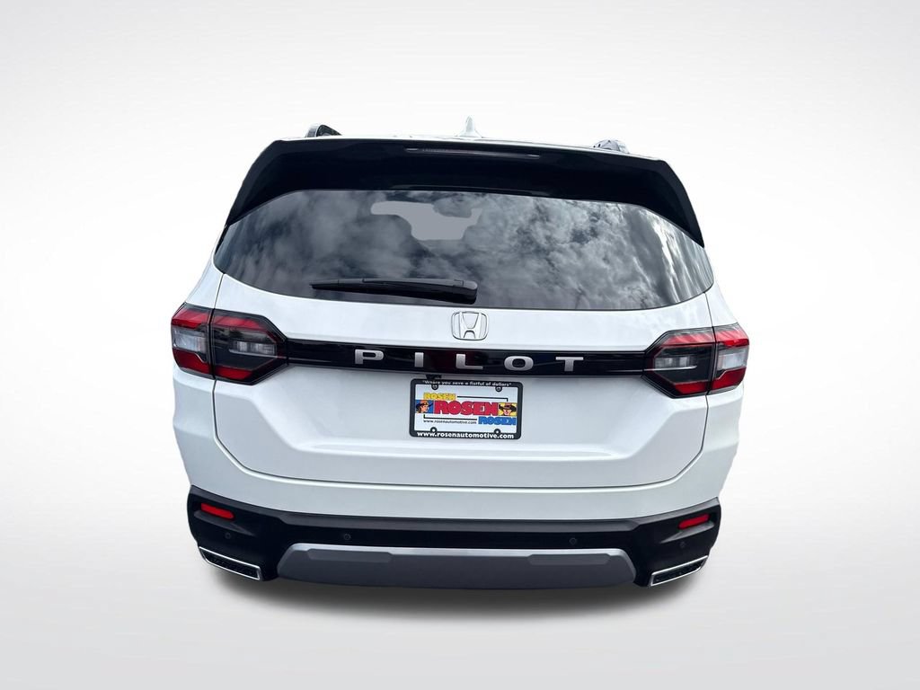 Certified 2026 Honda Pilot EX-L image 4