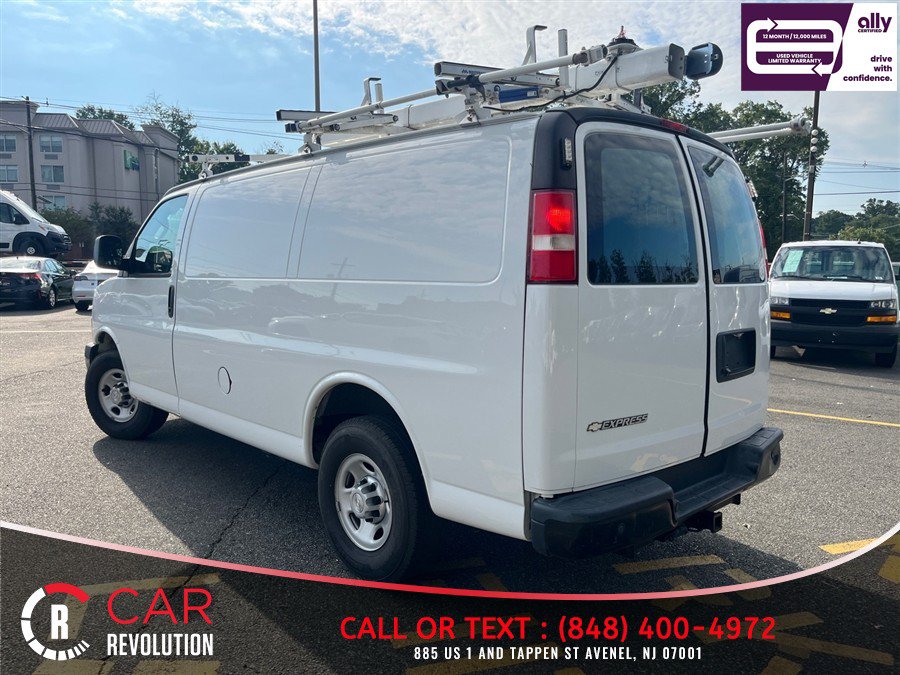Used 2019 Chevrolet Express 2500 w/ Driver Convenience Package RWD image 4