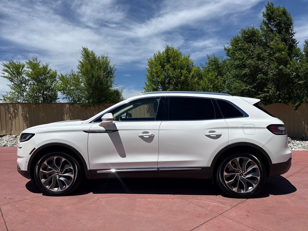 Used 2023 Lincoln Nautilus Reserve w/ Equipment Group 201A AWD/4WD image 13