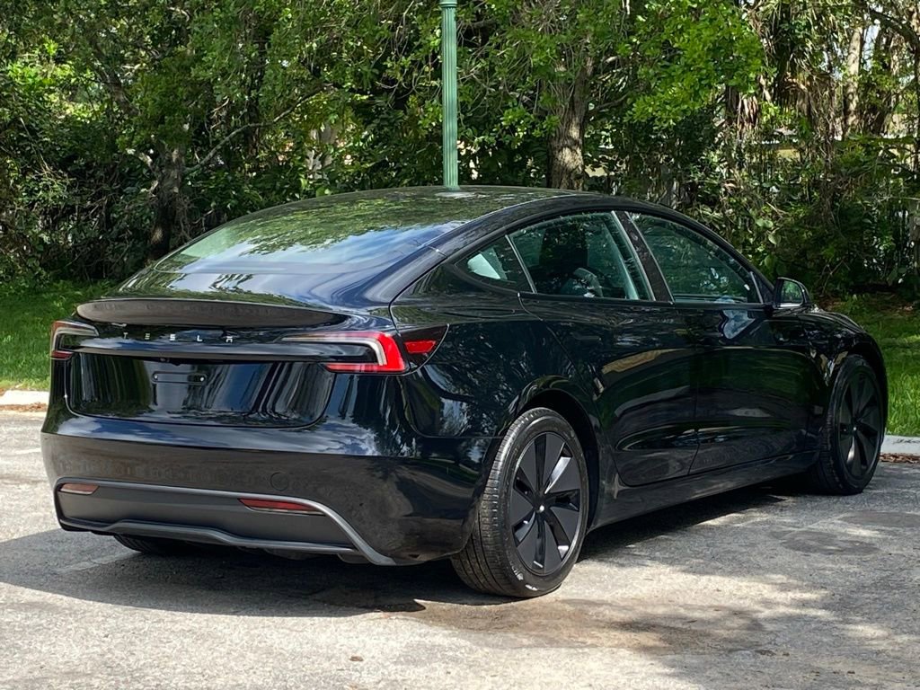 Used 2024 Tesla Model 3 Standard Range RWD image 10