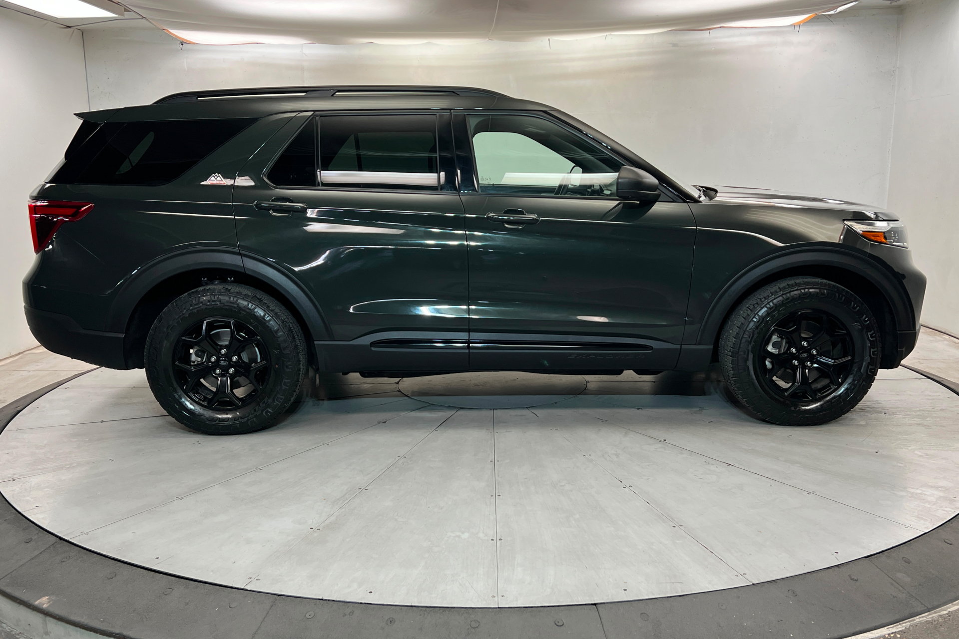 Used 2022 Ford Explorer Timberline AWD/4WD image 6
