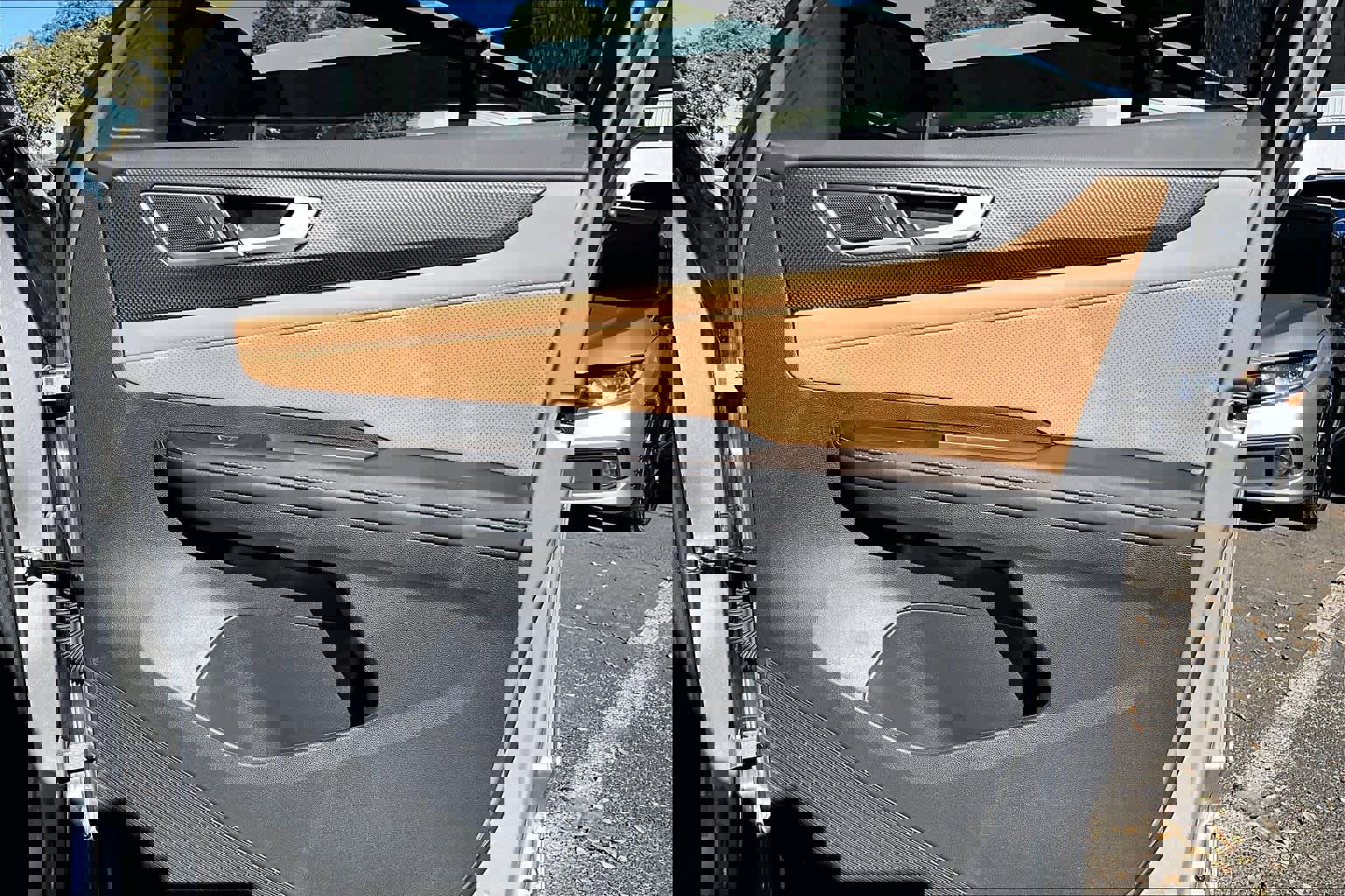 Used 2024 Volkswagen Atlas Cross Sport SEL R-Line image 22