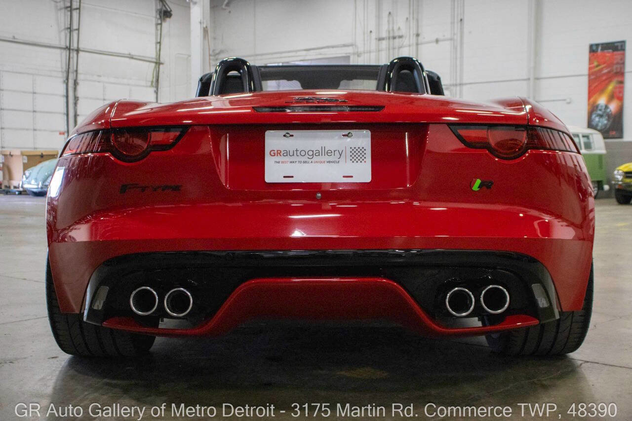 Used 2020 Jaguar F-TYPE R image 7