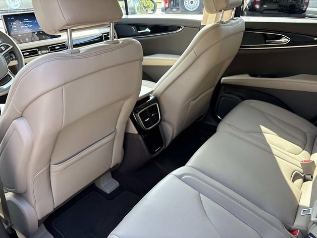 Certified 2023 Lincoln Nautilus AWD w/ Premium Package image 16