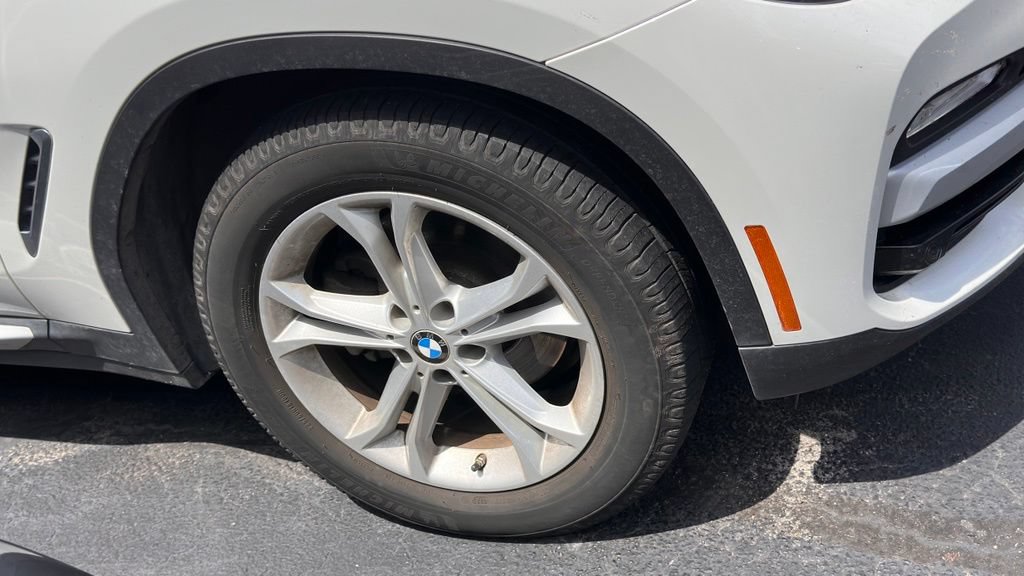 Used 2019 BMW X3 xDrive30i w/ Convenience Package AWD/4WD image 4