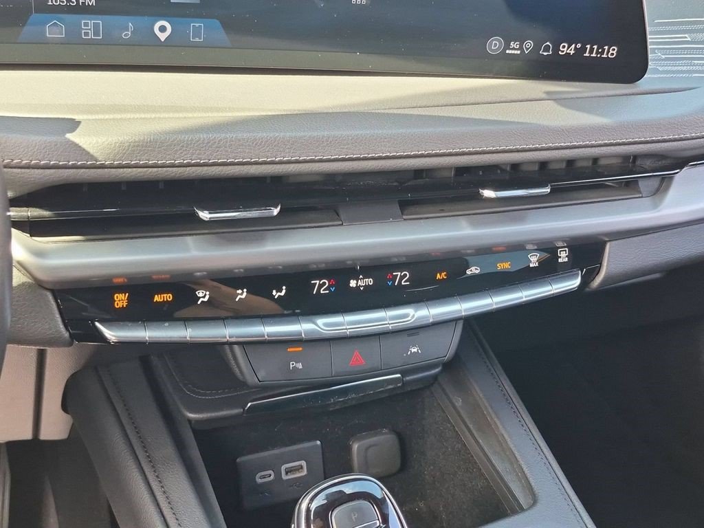 Certified 2025 Cadillac XT4 Premium Luxury FWD image 10