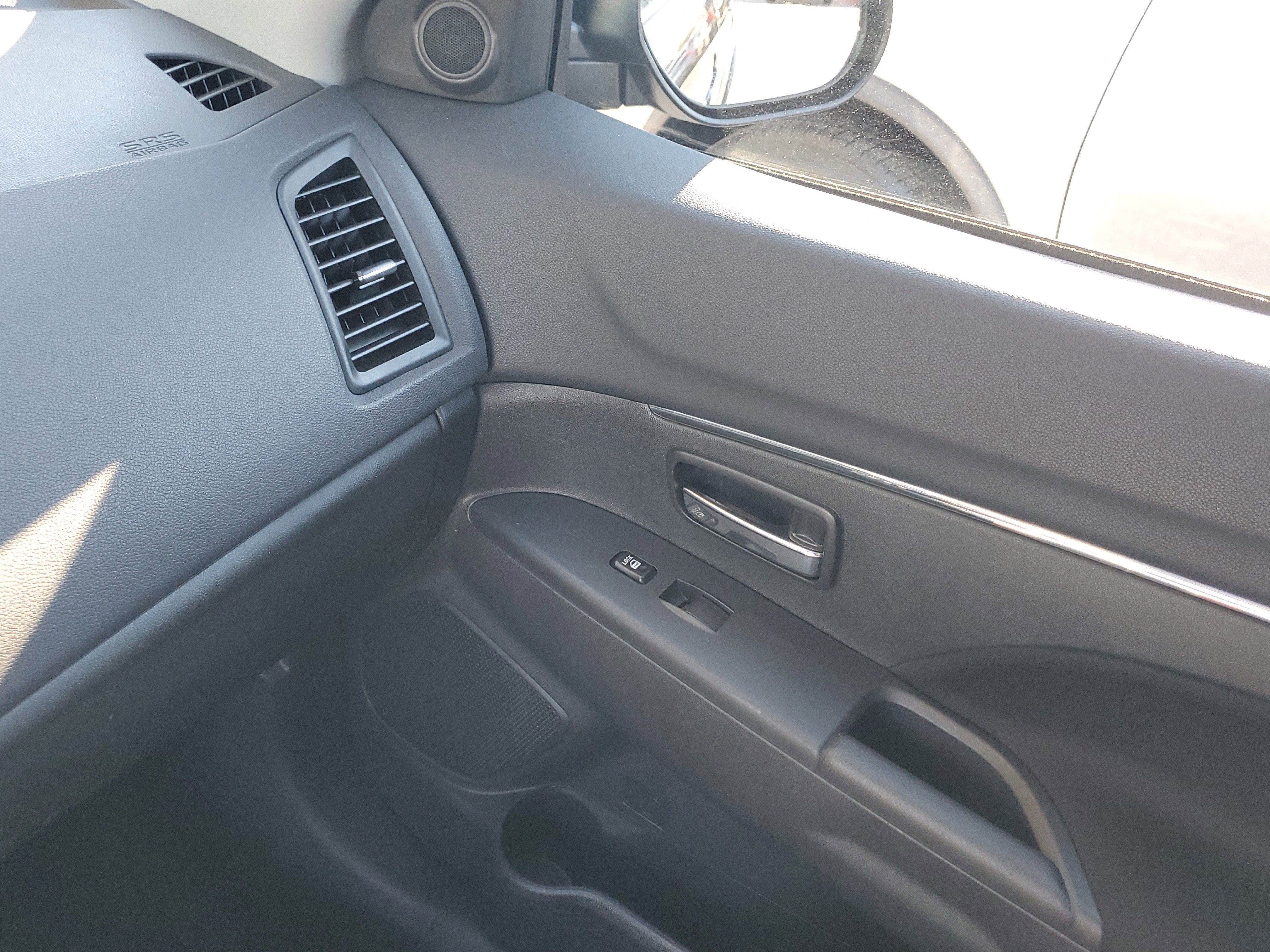 Used 2025 Mitsubishi Outlander Sport LE image 29