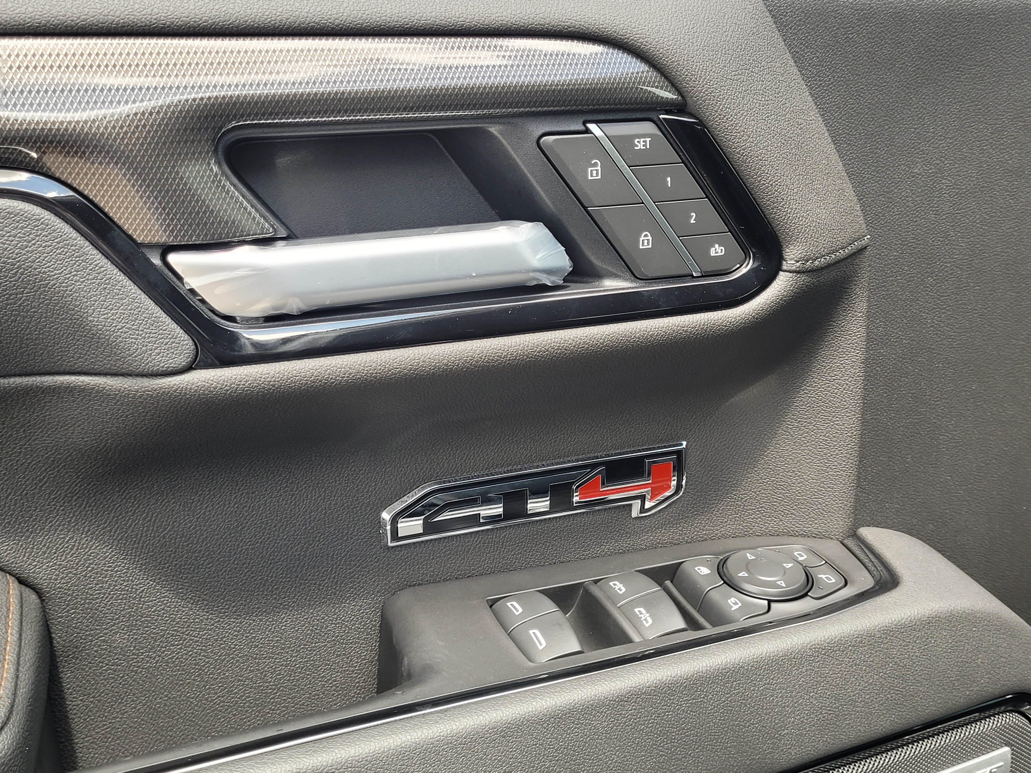 New 2026 GMC Sierra 1500 AT4 w/ AT4 Premium Package AWD/4WD image 22
