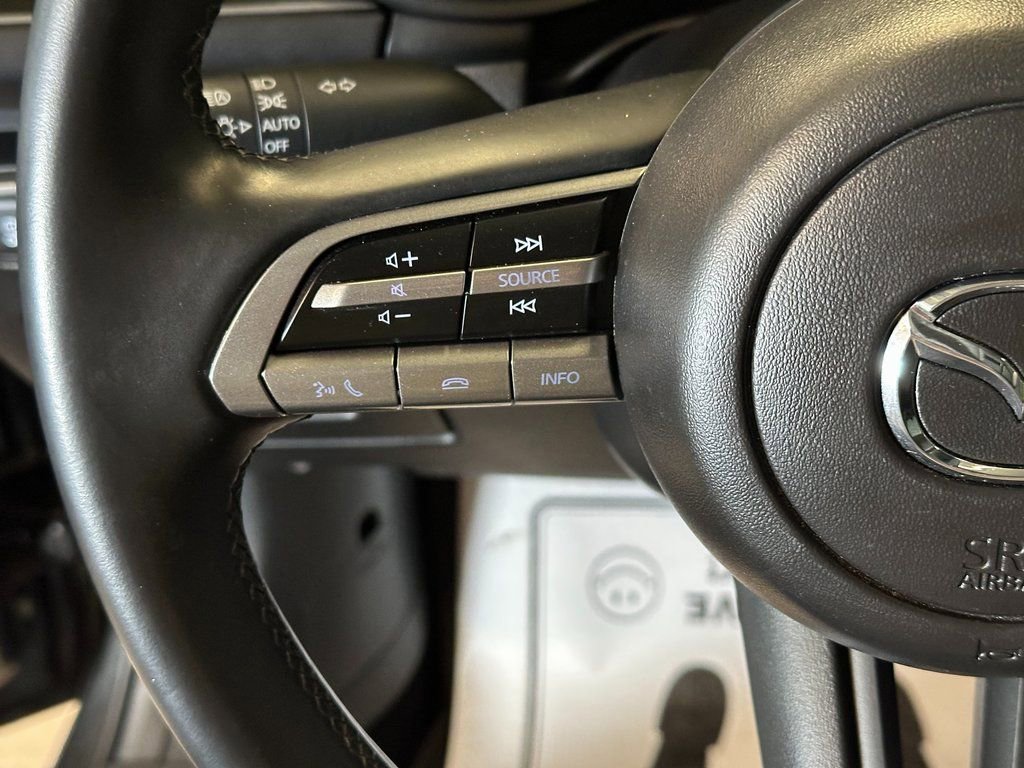 Used 2022 MAZDA MAZDA3 s image 9