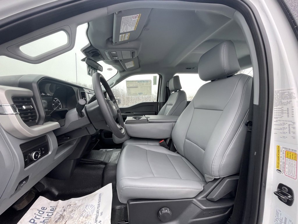 New 2025 Ford F350 XL w/ XL Off-Road Package image 39