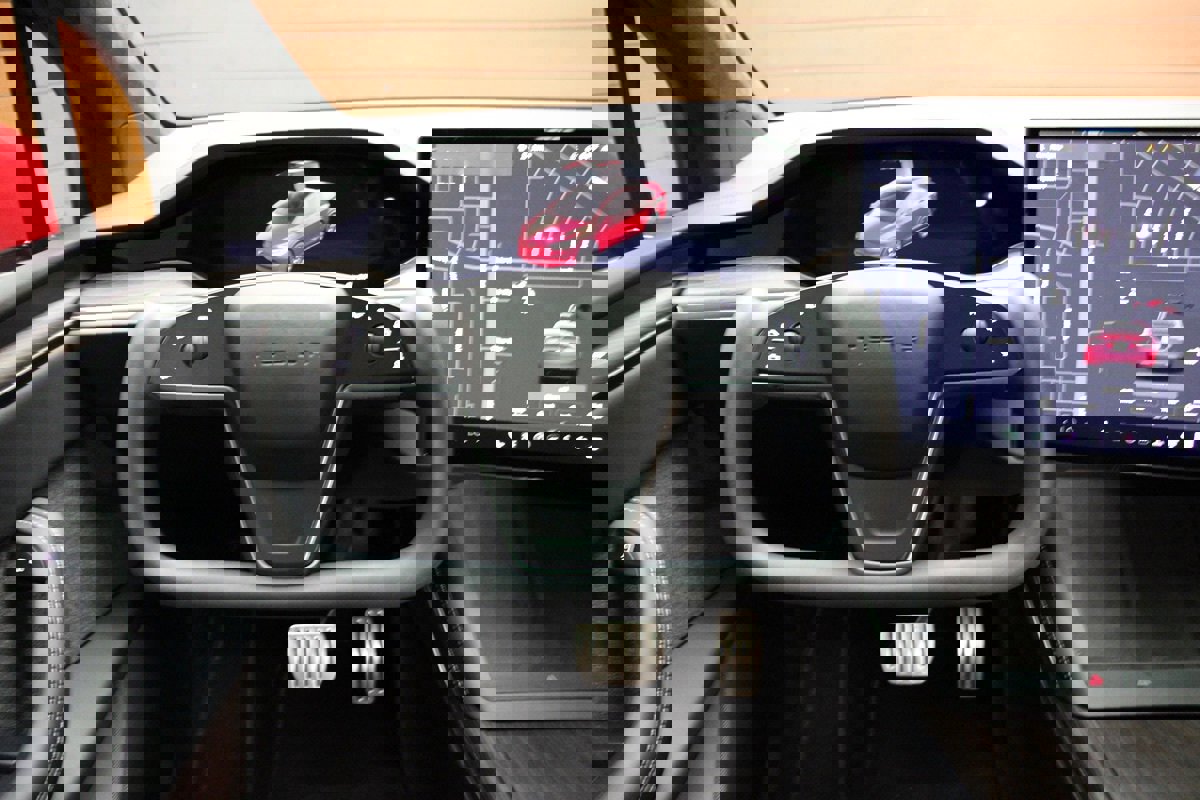 Used 2023 Tesla Model X 6 Seater AWD image 44