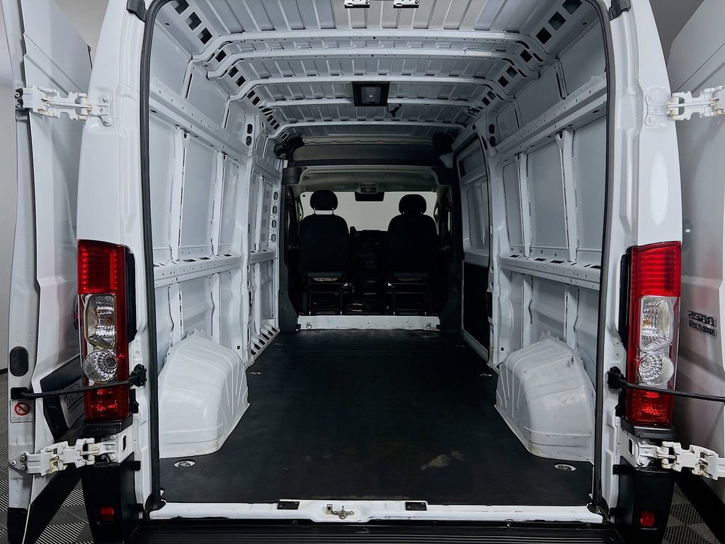 Used 2024 RAM ProMaster 2500 w/ Convenience Group FWD image 23