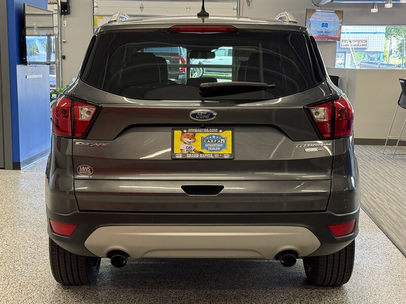 Used 2019 Ford Escape Titanium AWD/4WD image 6