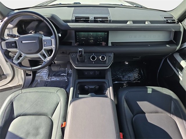 Used 2024 Land Rover Defender 110 S image 9