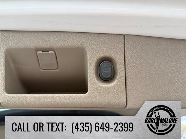 Used 2017 Chevrolet Tahoe Premier AWD/4WD image 38